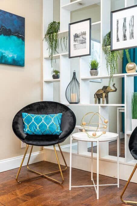 Downtown! 2bd View Onsite Parking King Lm809 Atlanta